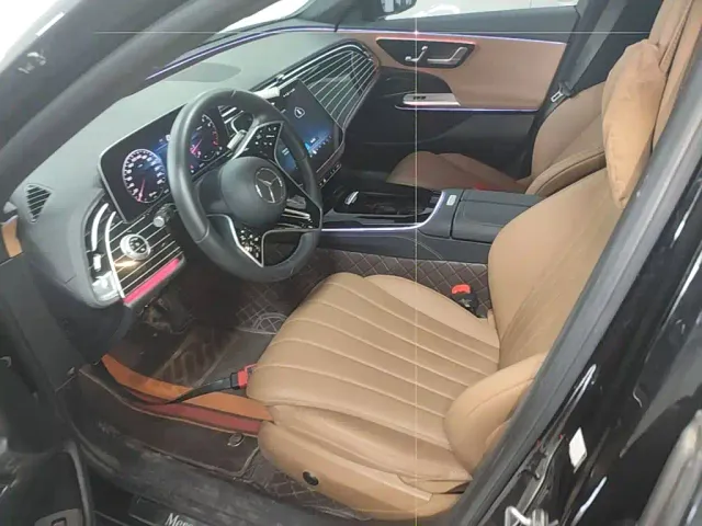 Mercedes-Benz E-Class — Фото автомобиля 14