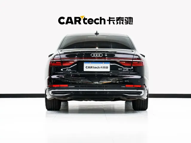 Audi A8 — Фото автомобиля 5