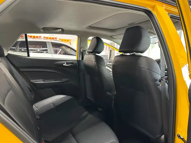 Kia KX1 — Фото автомобиля 11