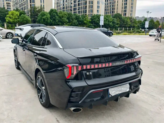Lynk & Co 03 — Фото автомобиля 6