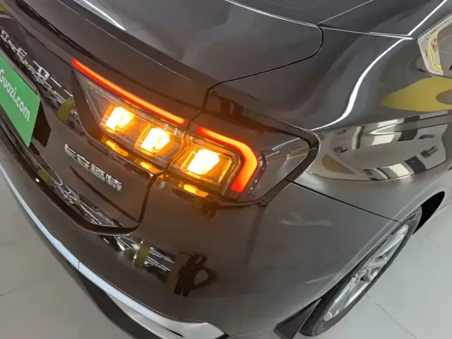 Ford Mondeo — Фото автомобиля 7