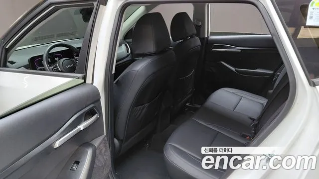 Kia Seltos Бензин 1.6 турбо 2WD — Фото автомобиля 12