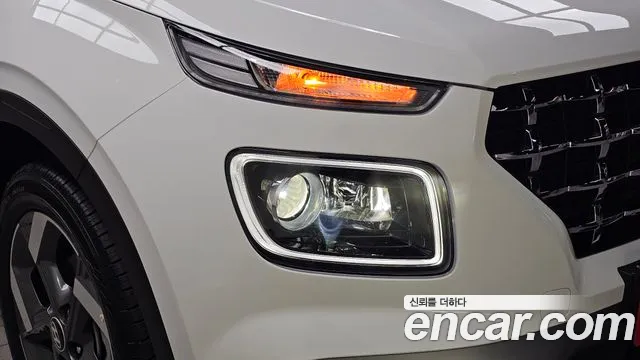 Hyundai Venue — Фото автомобиля 7