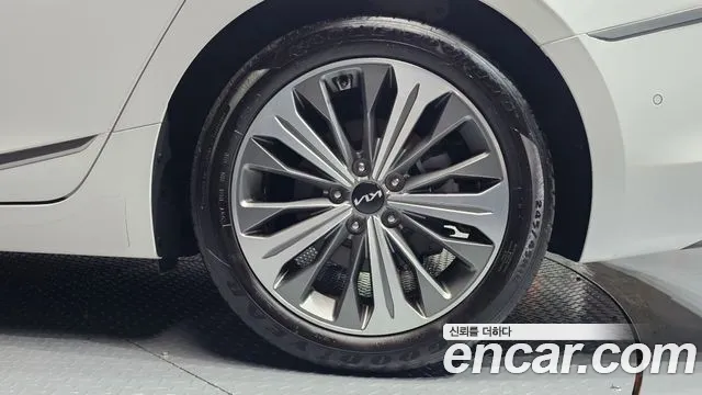 Kia K8 Hybrid — Фото автомобиля 6