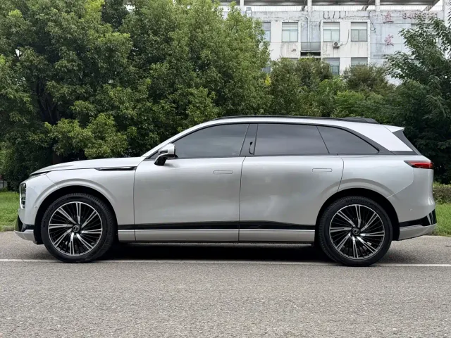 Xpeng G9 — Фото автомобиля 5