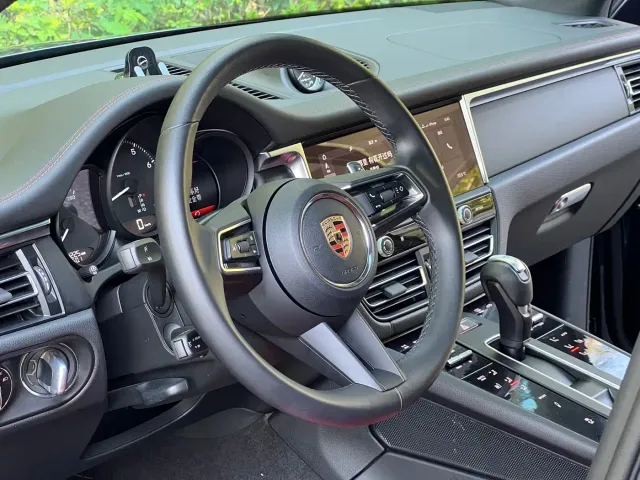 Porsche Macan — Фото автомобиля 15
