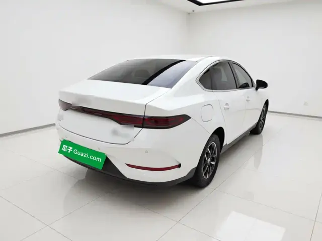 BYD Qin PLUS — Фото автомобиля 6