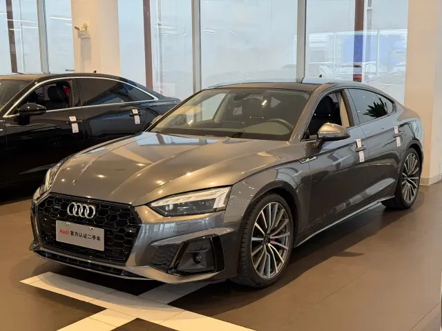 Фотография автомобиля — Audi A5