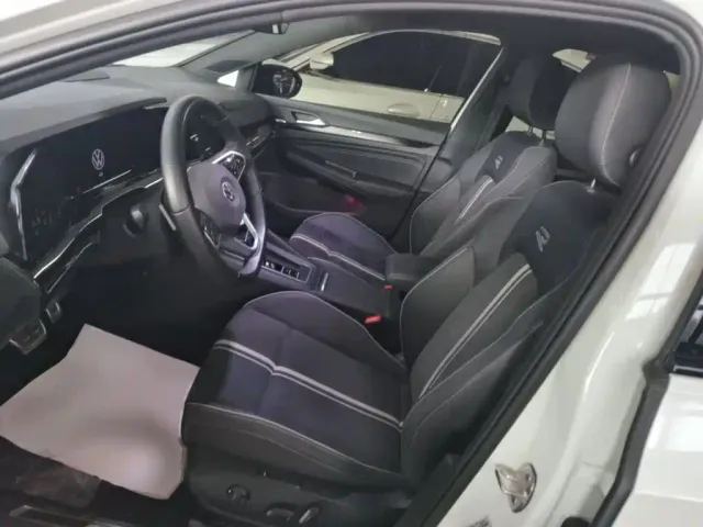 Volkswagen Golf 2021 280TSI DSG R-Line — Фото автомобиля 14