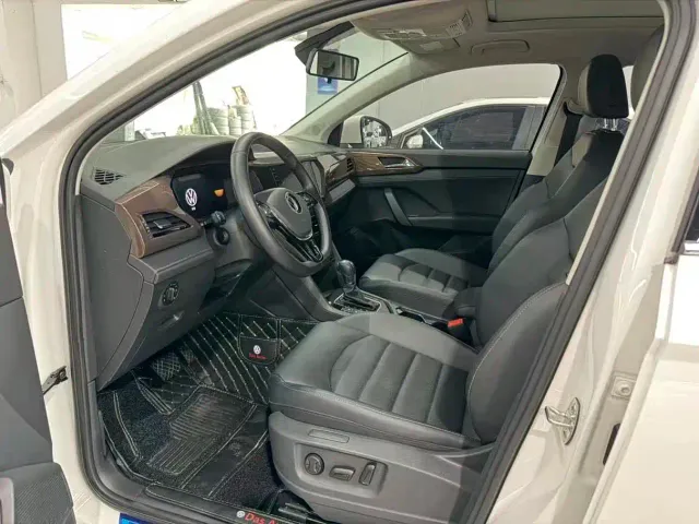 Volkswagen Tharu — Фото автомобиля 4