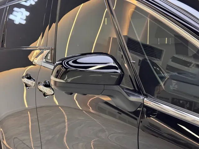 Toyota Alphard — Фото автомобиля 6