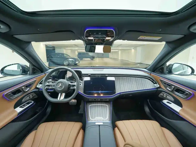 Mercedes-Benz E-Class — Фото автомобиля 17