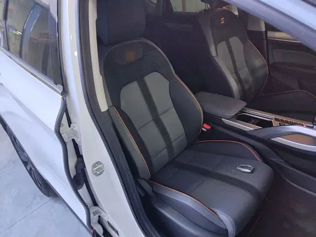 Geely Binyue — Фото автомобиля 24
