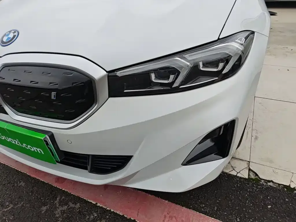 BMW BMW i3 2024 eDrive 35 L — Фото автомобиля 23