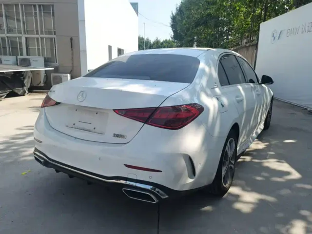 Mercedes-Benz C-Class — Фото автомобиля 4