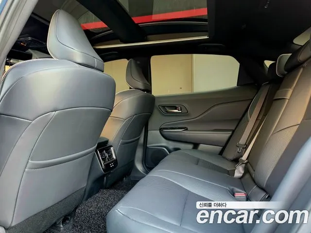 Toyota Crown — Фото автомобиля 8