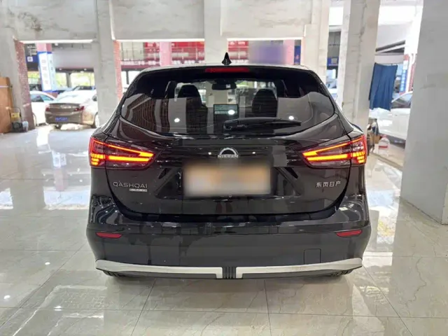 Nissan Qashqai — Фото автомобиля 10