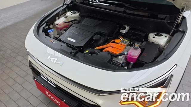 Kia Niro — Фото автомобиля 6