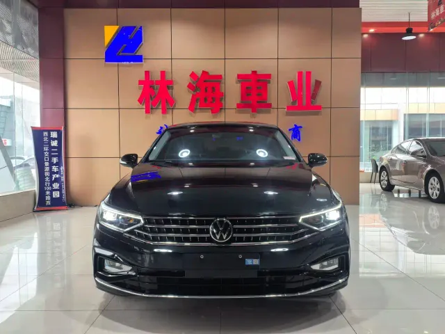 Фотография автомобиля — Volkswagen Magotan