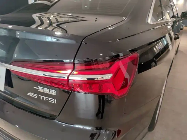 Audi A6L — Фото автомобиля 23