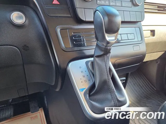 Hyundai Staria — Фото автомобиля 9