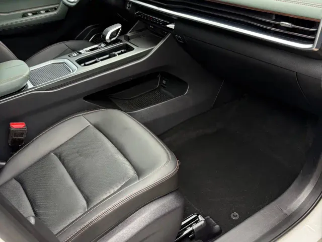 Geely Haoyue L — Фото автомобиля 8