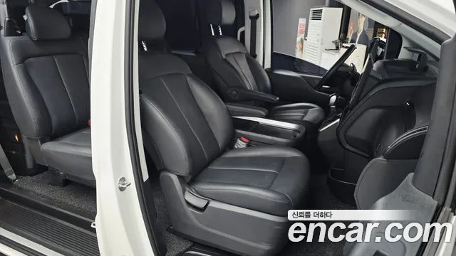 Hyundai Staria Staria Карго 5 мест — Фото автомобиля 12