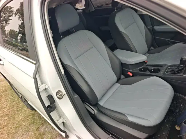 Volkswagen Lavida — Фото автомобиля 24