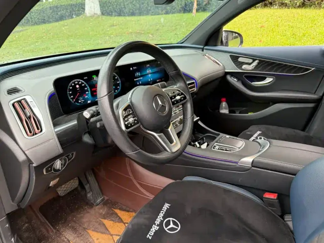 Mercedes-Benz EQC — Фото автомобиля 7