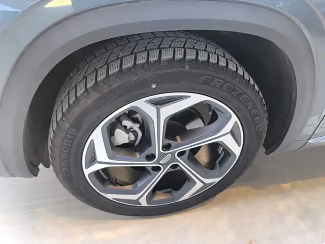 Geely Xingyue L — Фото автомобиля 22