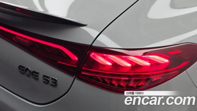 Mercedes-Benz EQE V295 — Фото автомобиля 8