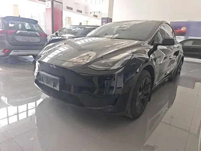Фотография автомобиля — Tesla Model Y