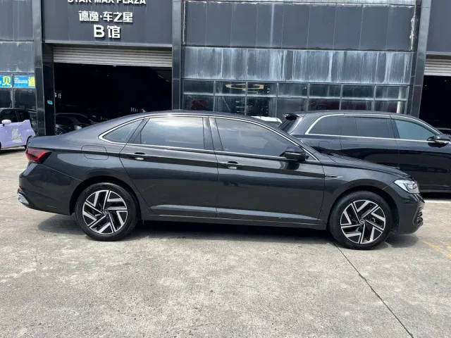 Volkswagen Sagitar — Фото автомобиля 10