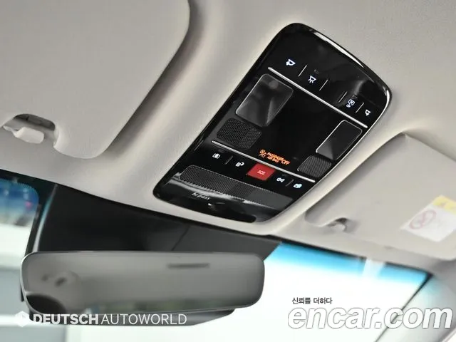 Hyundai Grandeur Grandeur (GN7) 2.5 Бензин 2WD — Фото автомобиля 18