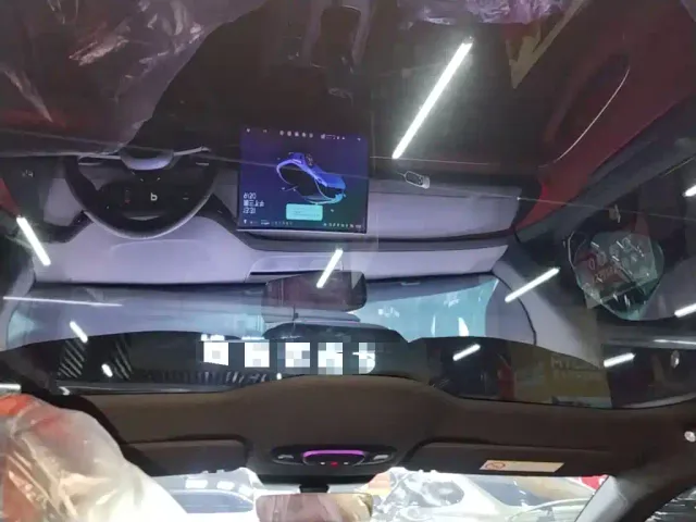 Xiaomi SU7 — Фото автомобиля 17