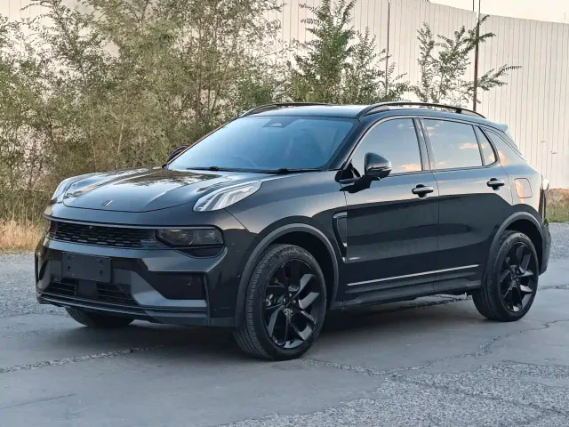 Фотография автомобиля — Lynk & Co 01