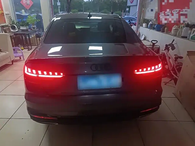 Audi A4L — Фото автомобиля 5