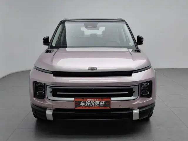 Geely ICON — Фото автомобиля 3