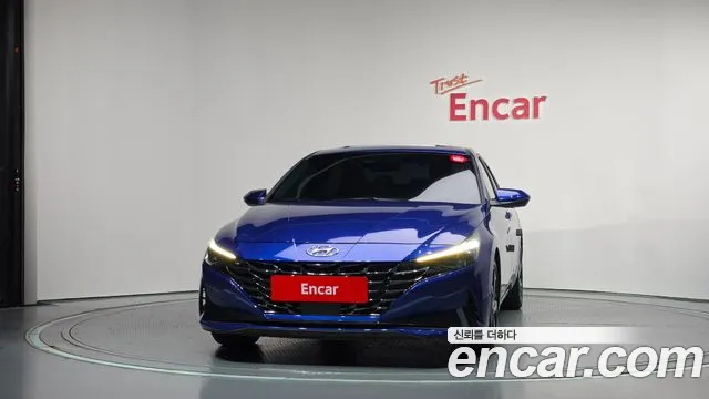 Hyundai Avante CN7 — Фото автомобиля 3