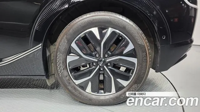 Kia EV6 — Фото автомобиля 20