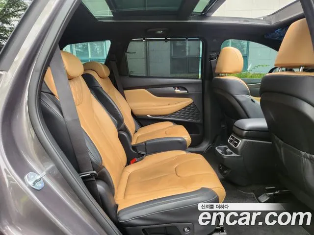 Hyundai Santafe — Фото автомобиля 11