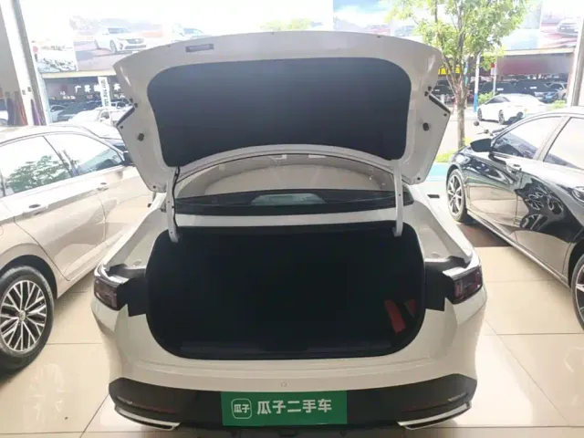 Changan Eado — Фото автомобиля 18