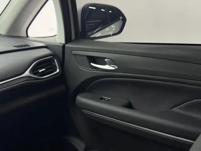 GAC Trumpchi M6 — Фото автомобиля 9