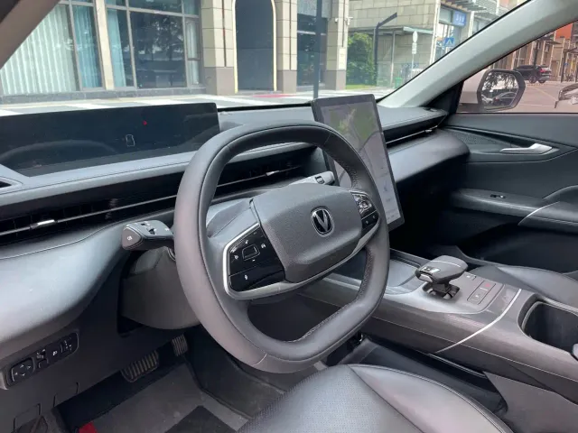 Changan Lamore — Фото автомобиля 13