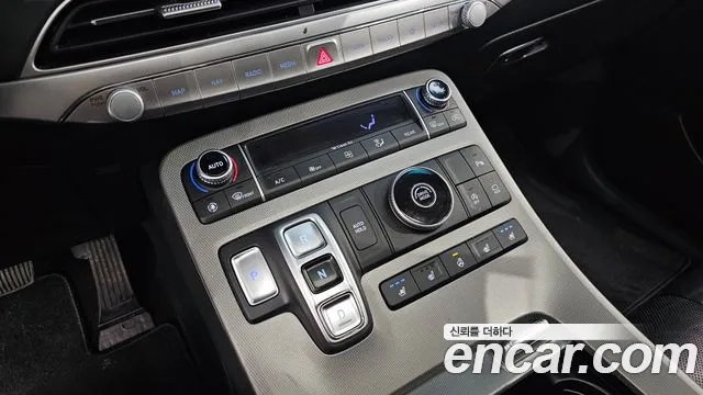 Hyundai Palisade Palisade Дизель 2.2 2WD — Фото автомобиля 9
