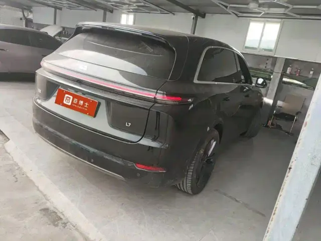 Li Auto L7 — Фото автомобиля 3