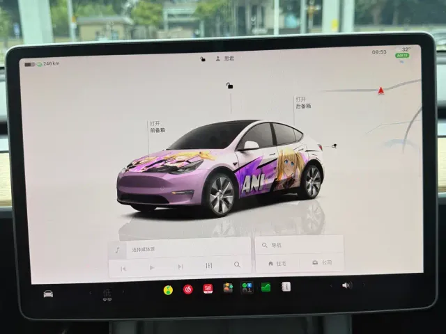 Tesla Model Y — Фото автомобиля 18