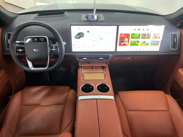 Li Auto L9 — Фото автомобиля 21