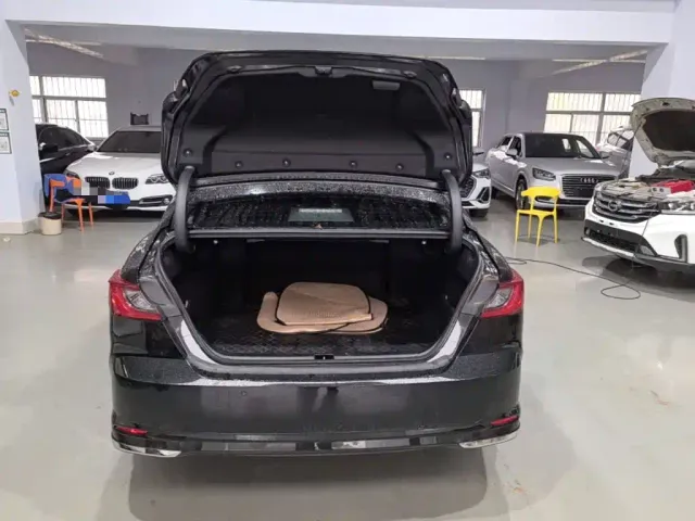 Toyota Camry — Фото автомобиля 18