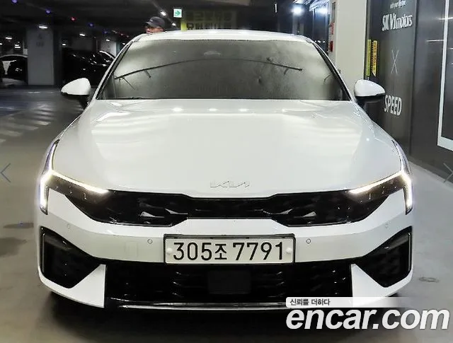 Kia K5 Новый K5 3 поколение 2.0 LPi(Для проката) — Фото автомобиля 4